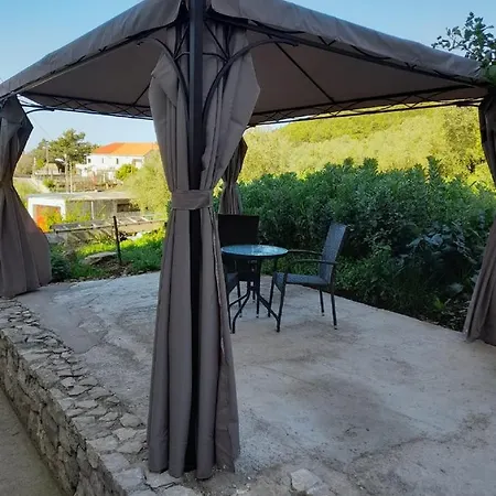 בית הארחה Dalamar