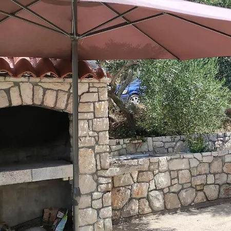 Dalamar בית הארחה 3*